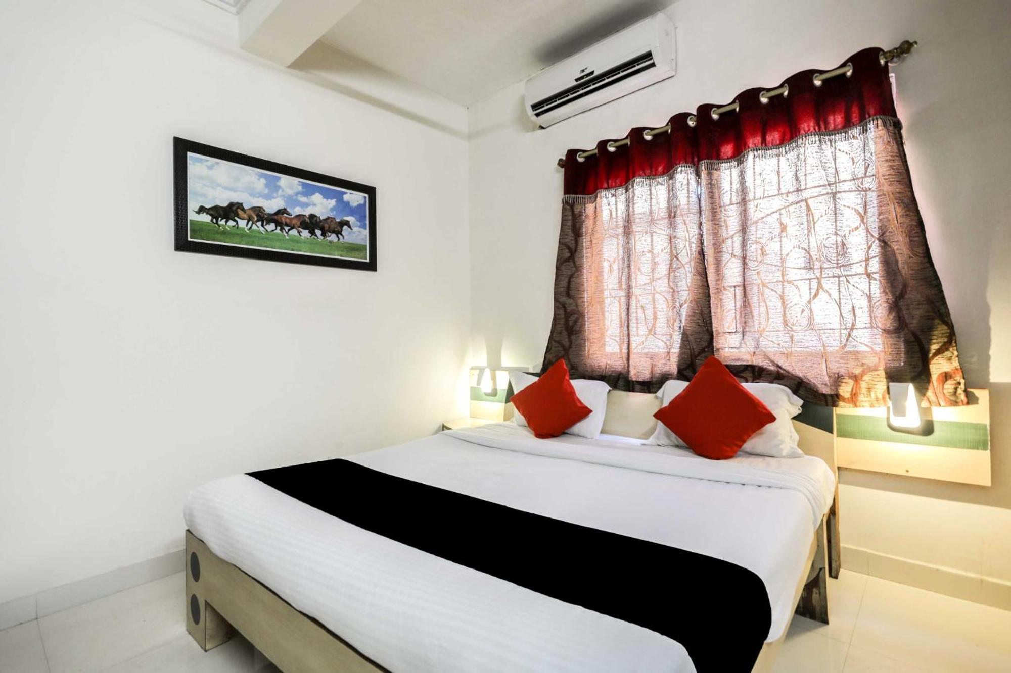 Collection O 3761 Hotel Shree Datta Indore Exterior foto