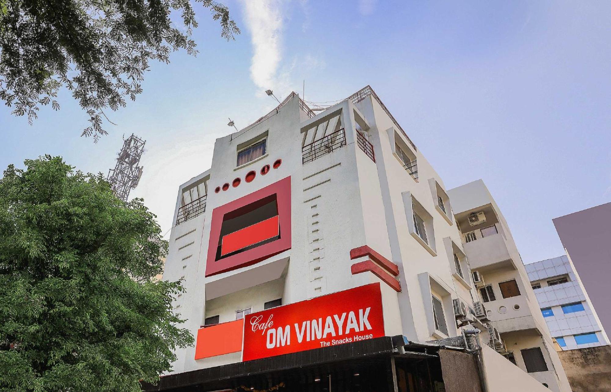 Collection O 3761 Hotel Shree Datta Indore Exterior foto